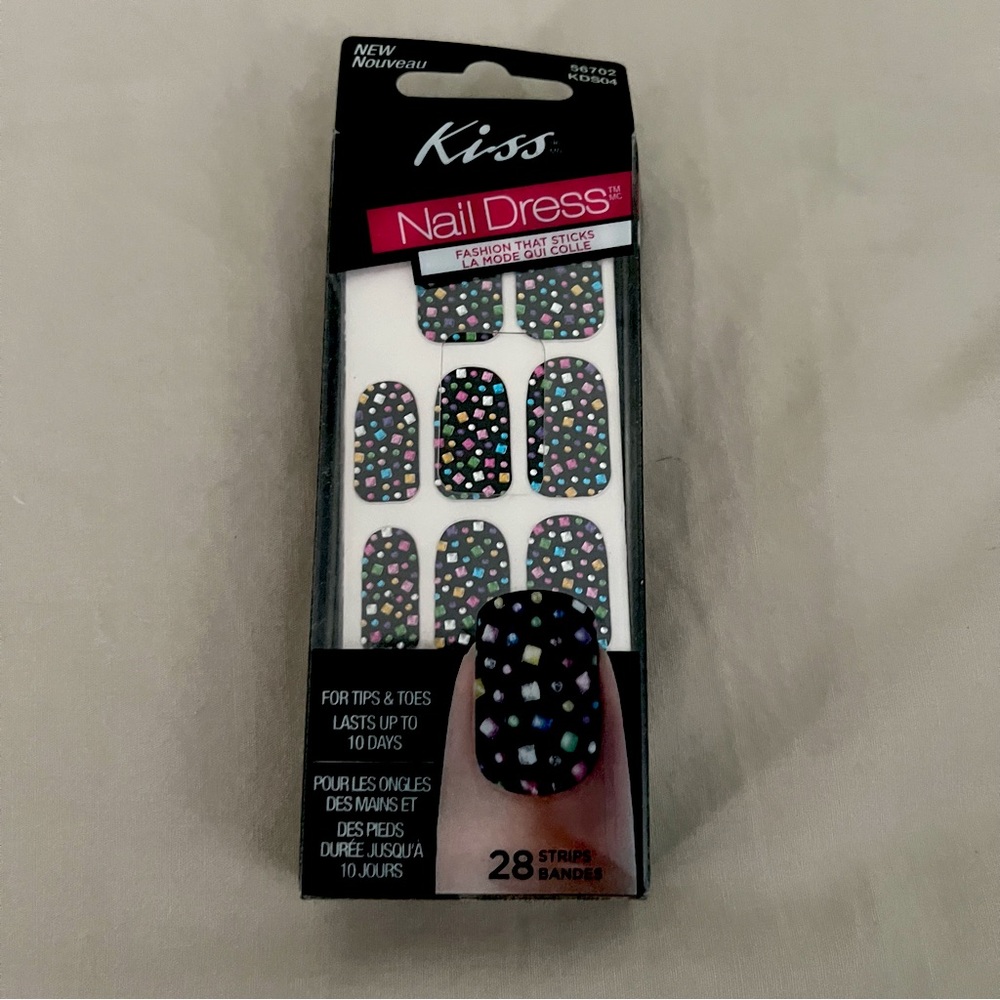 KISS Dress 28 Nail Polish Strips 56702 KDS04 Geometric Shapes Tips & Toes 2012